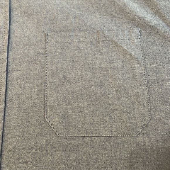 RSQ Mens Solid Chambray Button Up
Shirt size XL - Picture 6 of 9